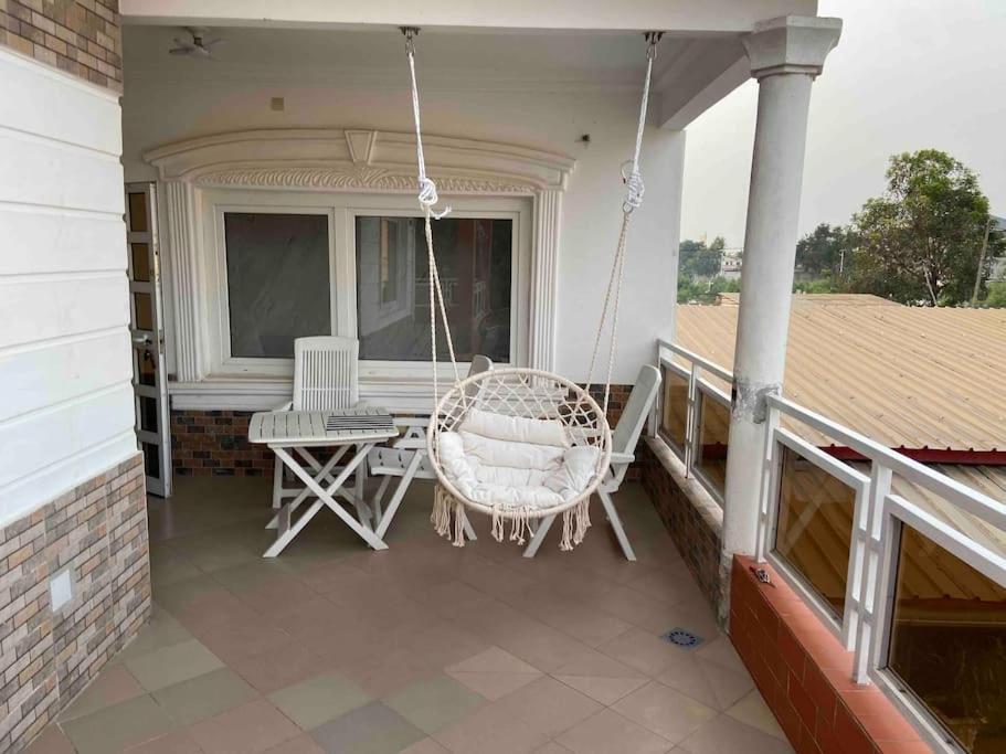 Appartement Altona Ломе Екстериор снимка