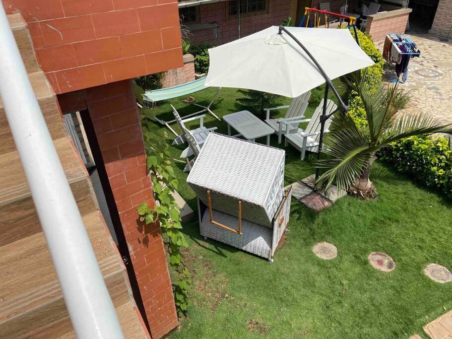 Appartement Altona Ломе Екстериор снимка