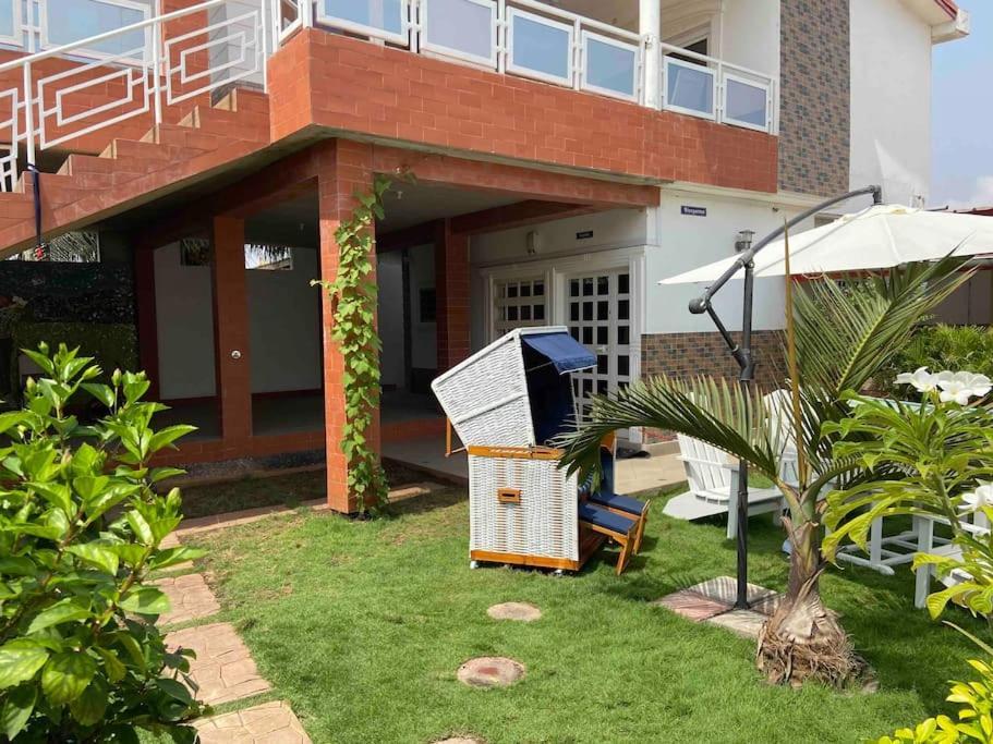 Appartement Altona Ломе Екстериор снимка