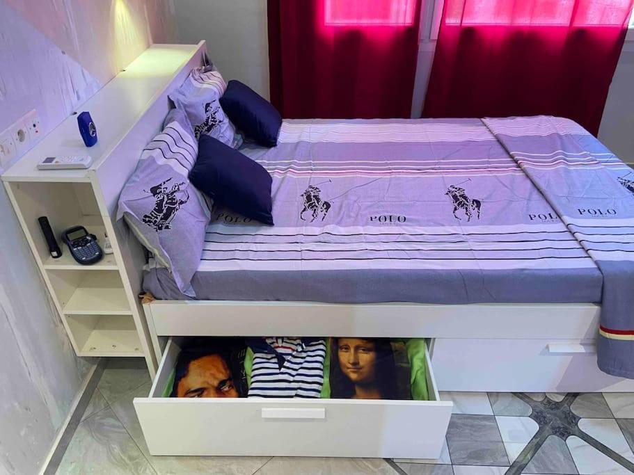 Appartement Altona Ломе Екстериор снимка