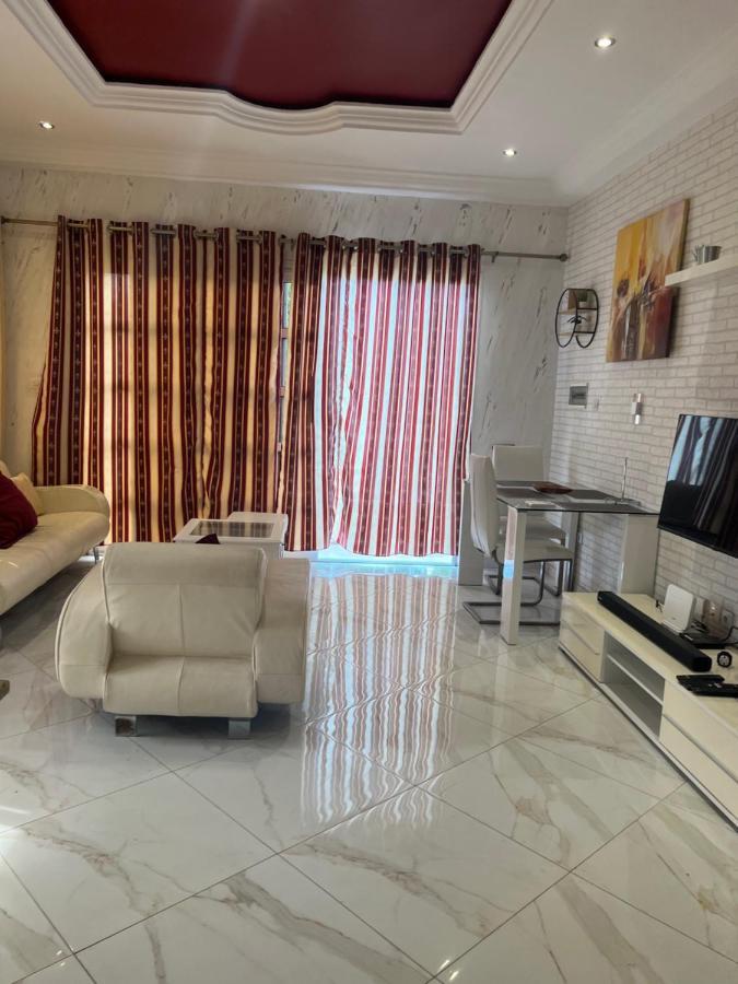 Appartement Altona Ломе Екстериор снимка