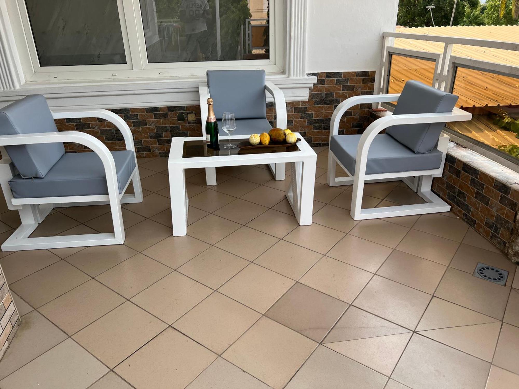 Appartement Altona Ломе Екстериор снимка