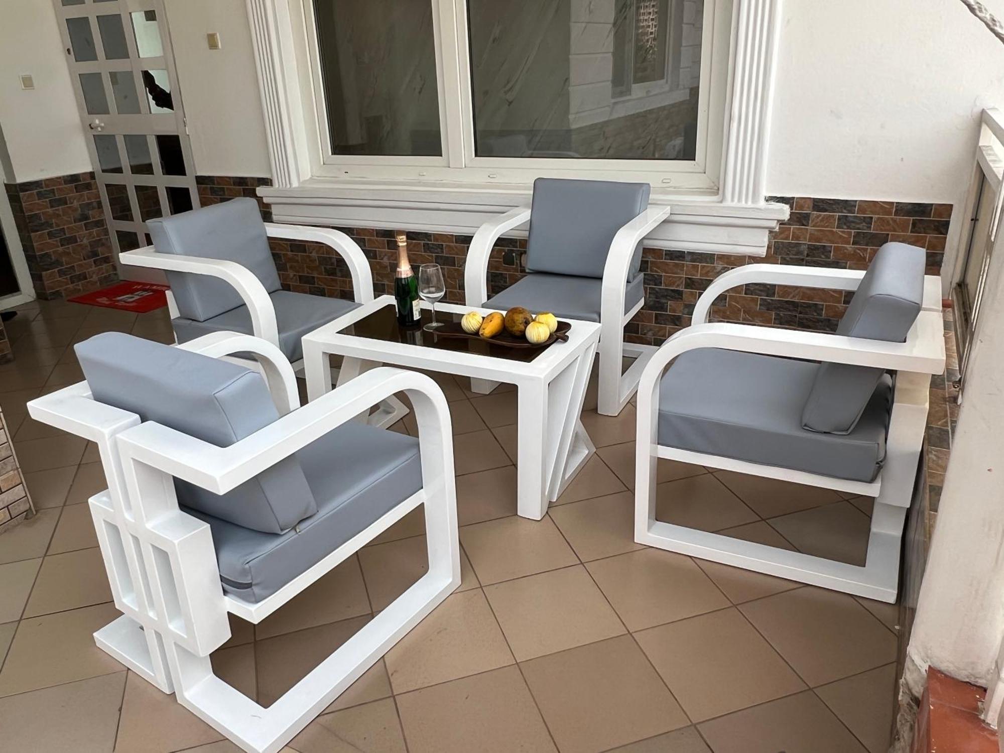 Appartement Altona Ломе Екстериор снимка